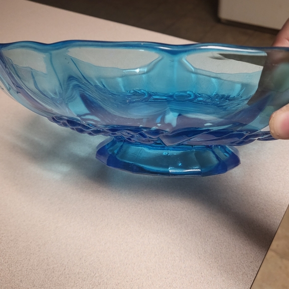 Vintage Indiana Glass Fruit Bowl - Picture 5 of 5